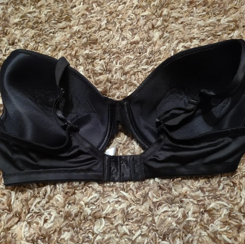 Vanity Fair Black Bra - Picture 7 of 8